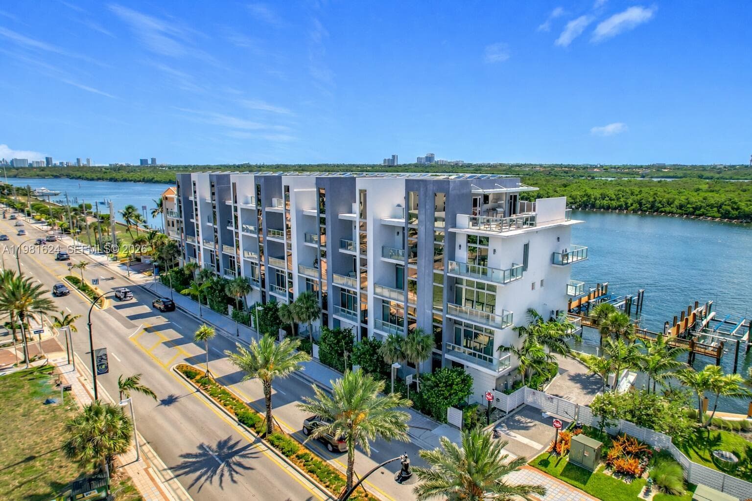 2890 Ocean Dr photo 21
