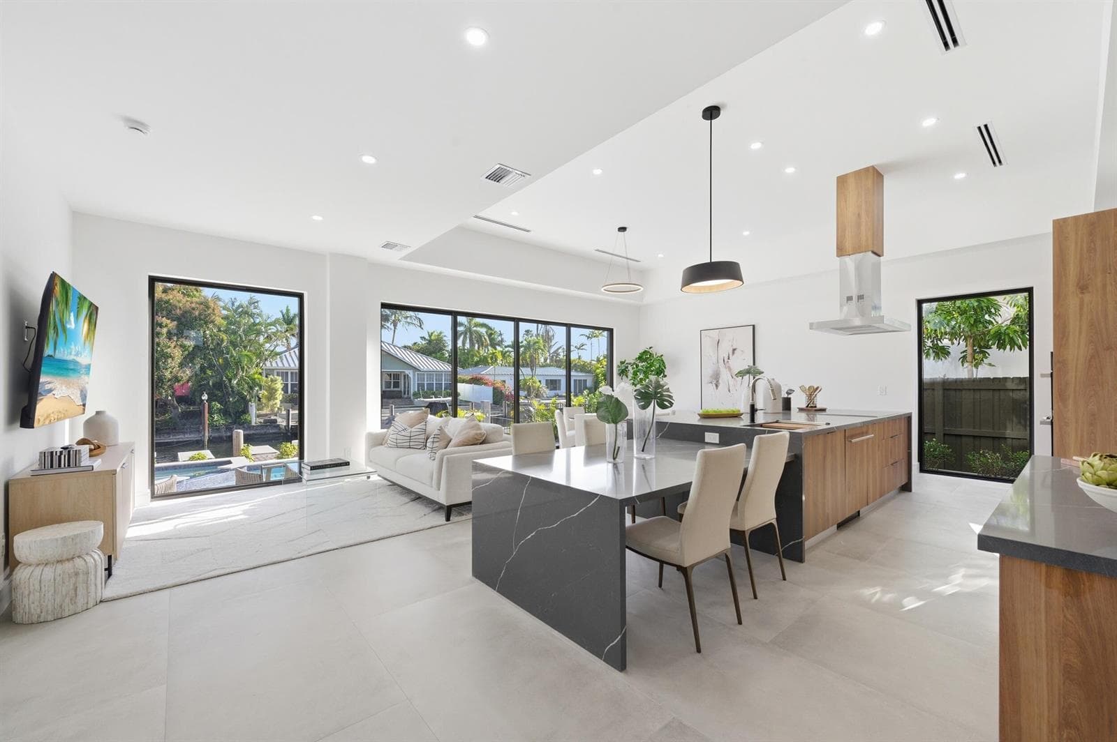 1308 Avocado Isle 3