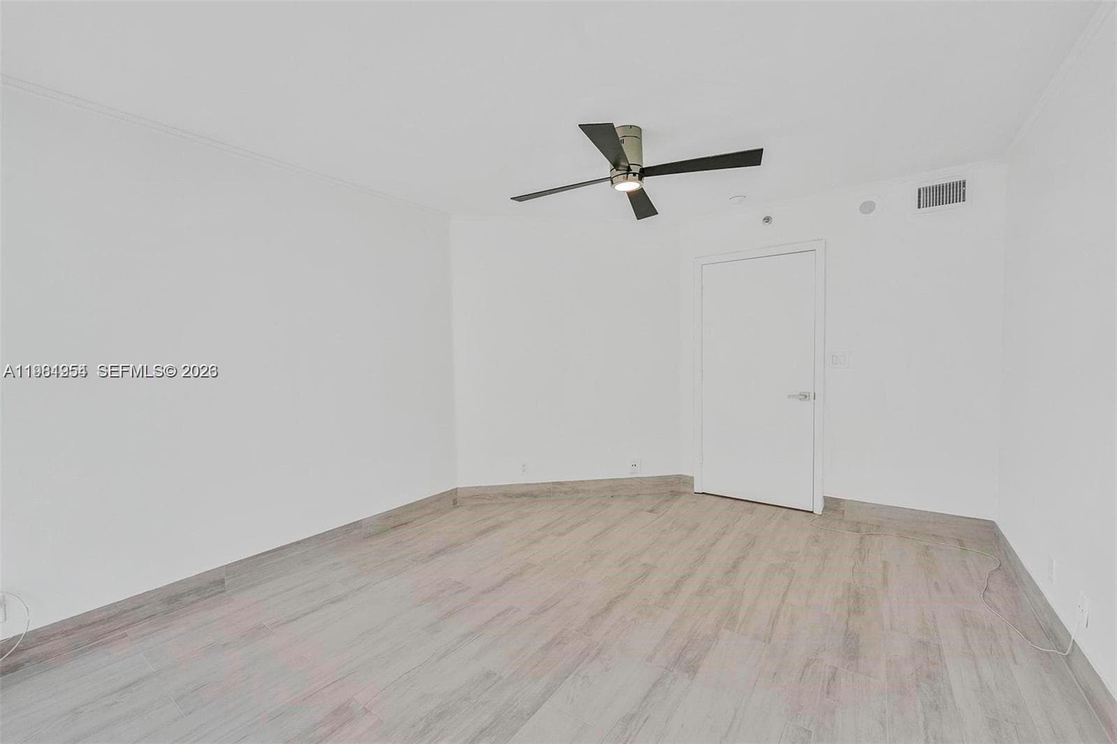 8911 Collins Ave 703 photo 13