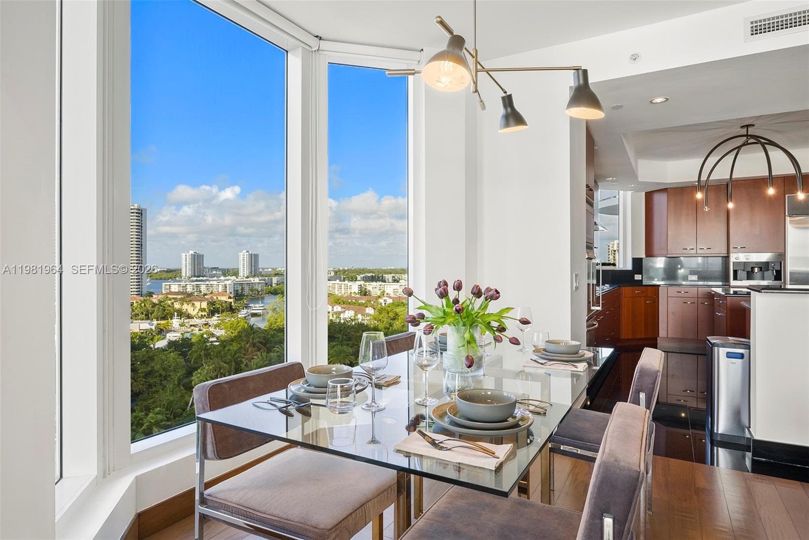 6000 Island Blvd 1208 photo 14