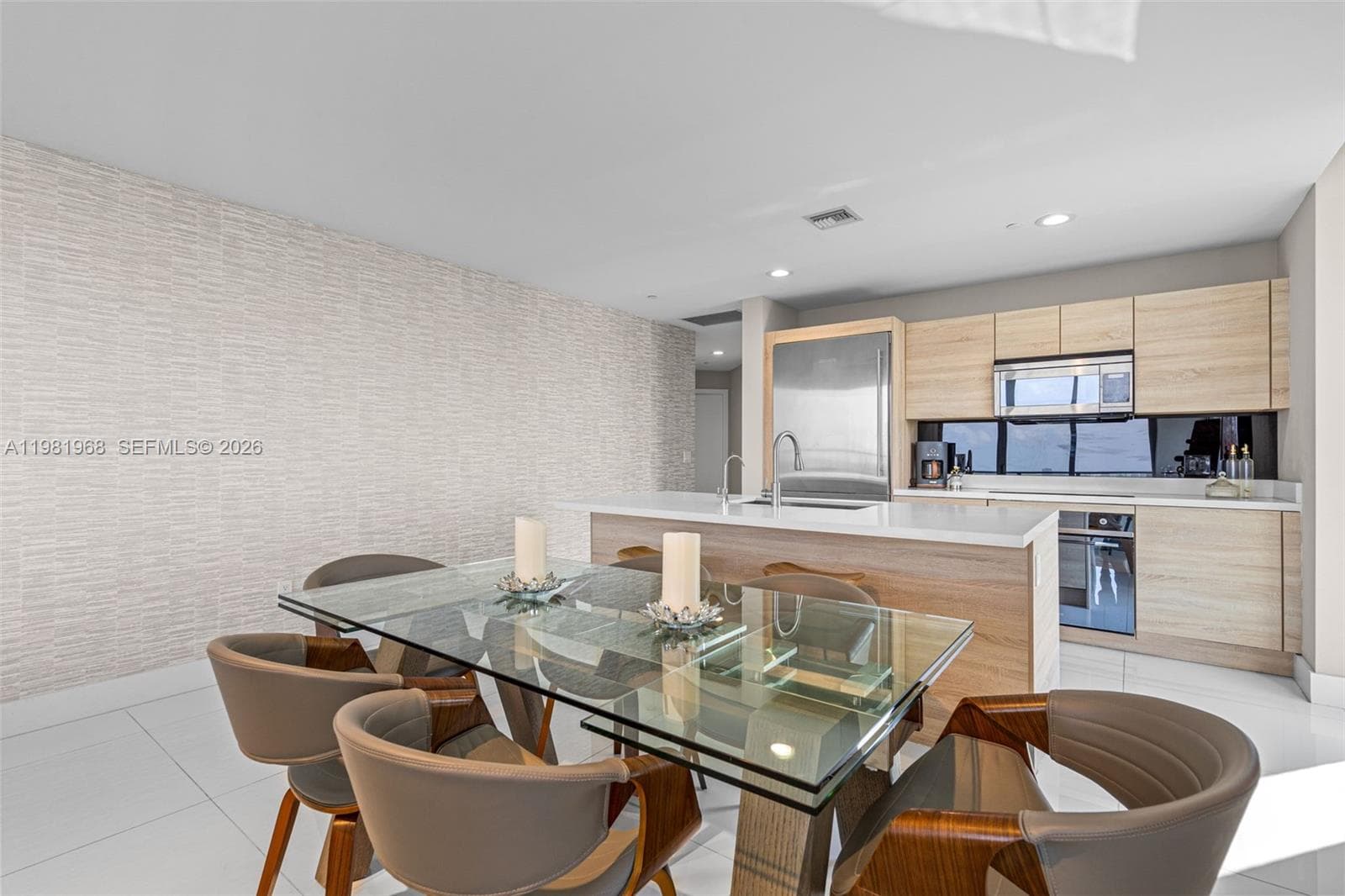 16385 Biscayne Blvd 3201 photo 13