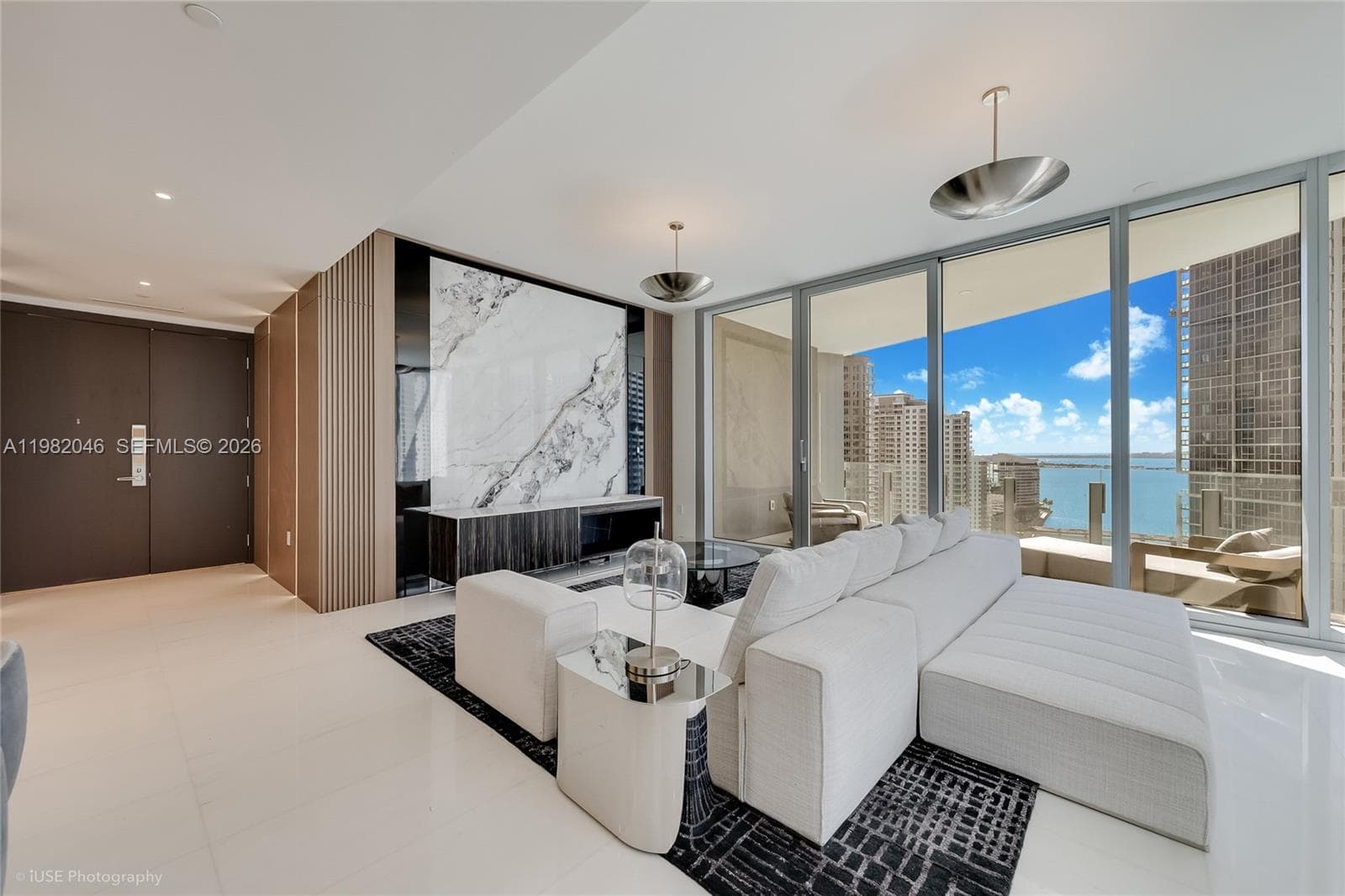 300 Biscayne Boulevard Way 1