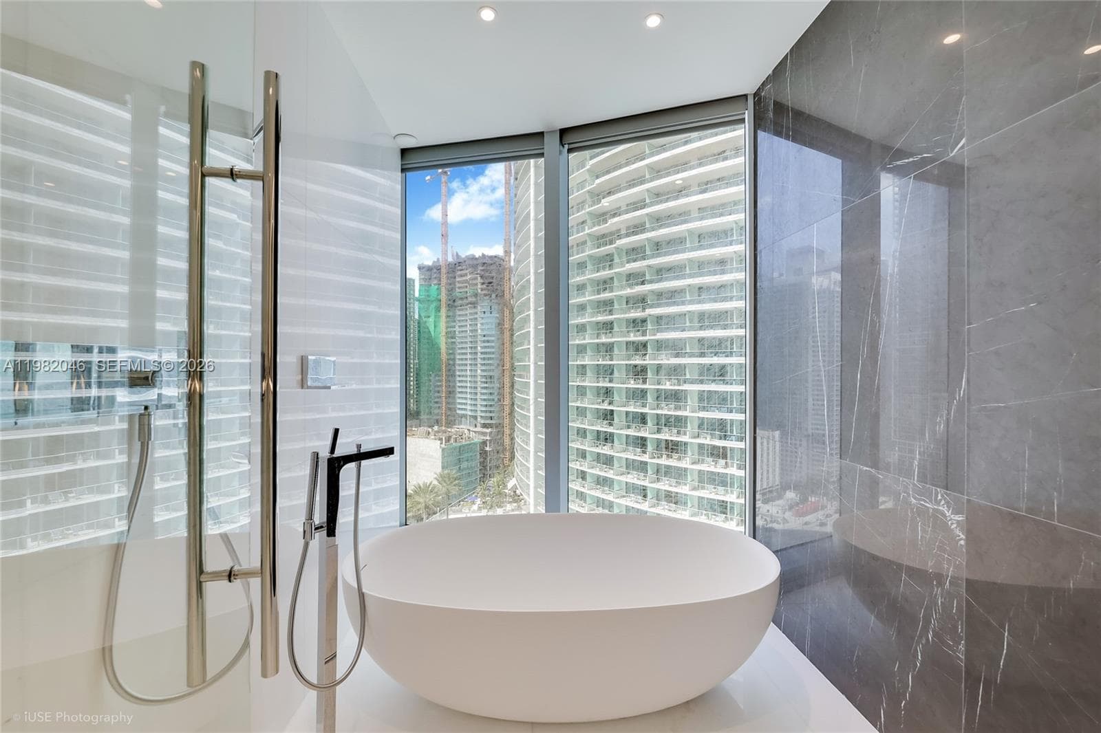 300 Biscayne Boulevard Way 2307W photo 11