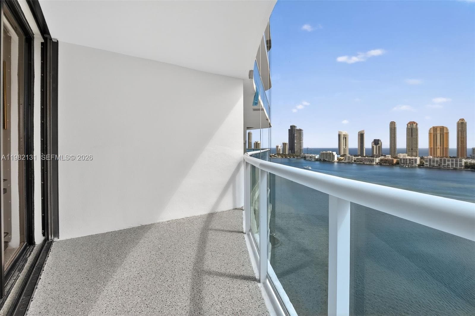 4000 Island Blvd 2301 photo 10