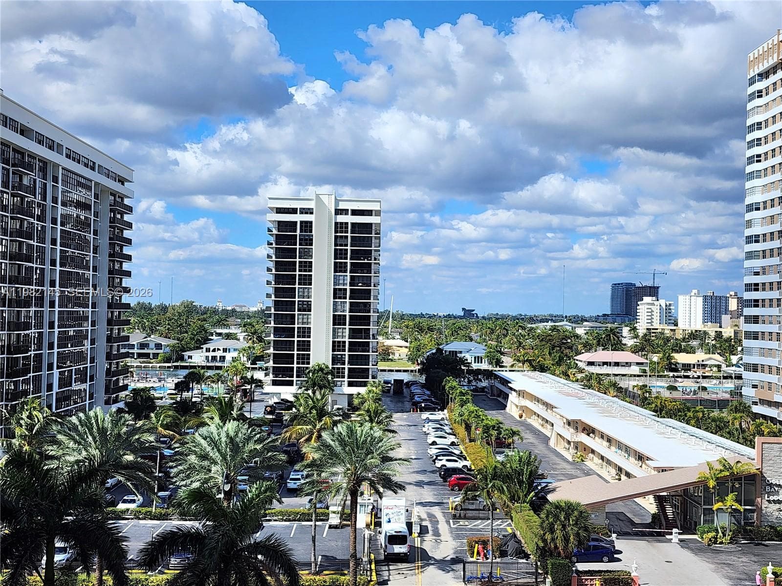 2030 Ocean Dr 2