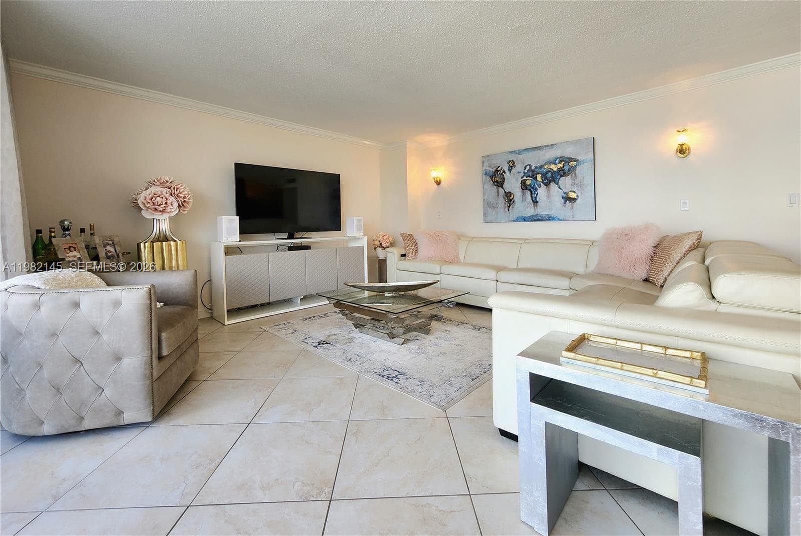 2030 Ocean Dr 626 photo 6
