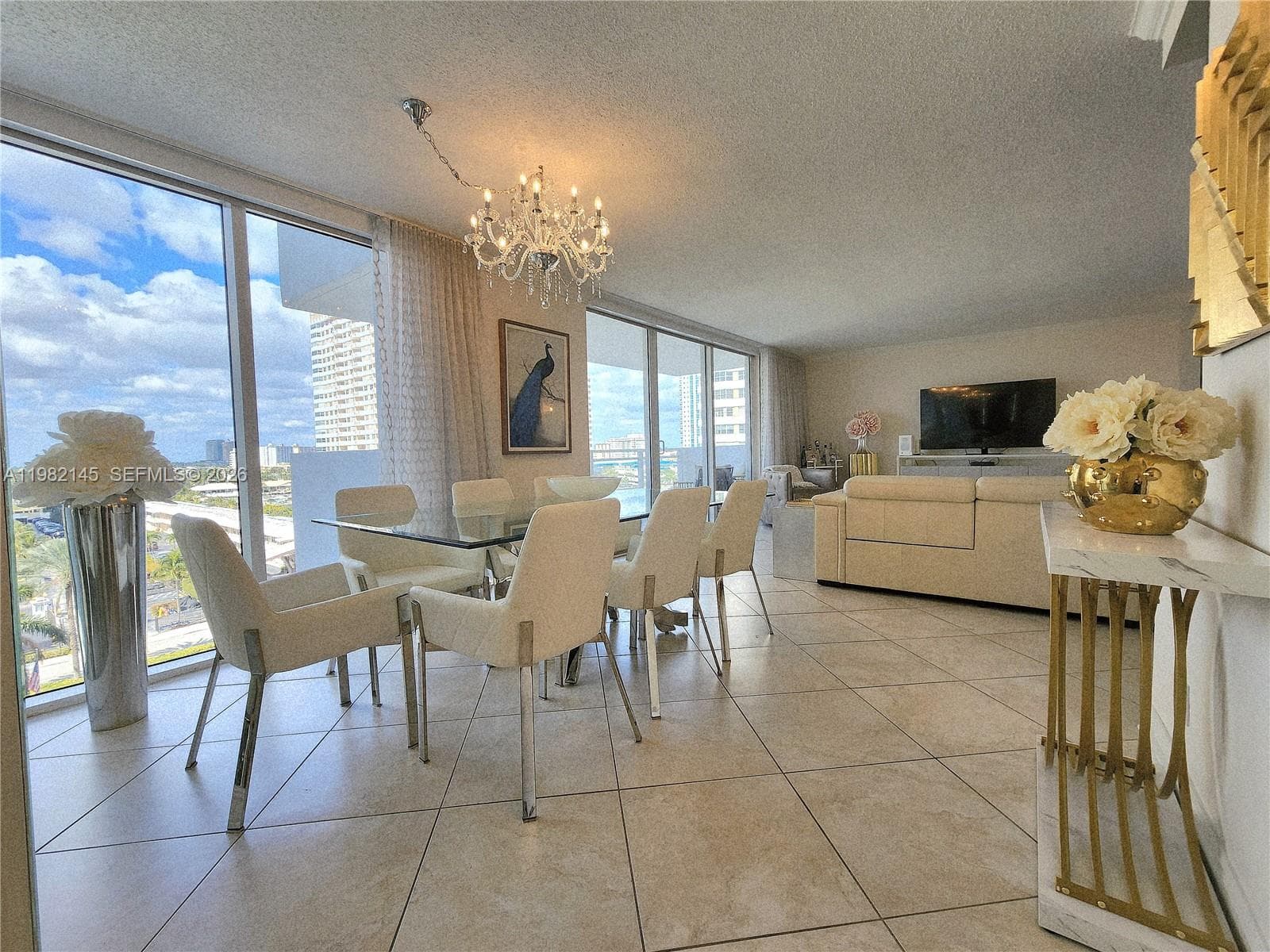 2030 Ocean Dr 5