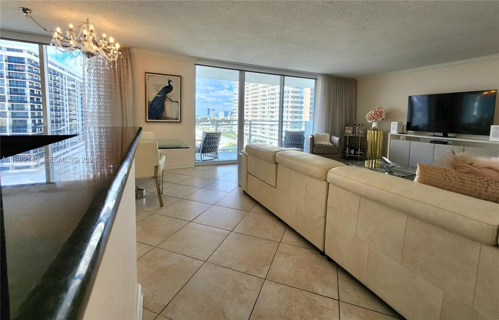 2030 Ocean Dr 626 photo 20