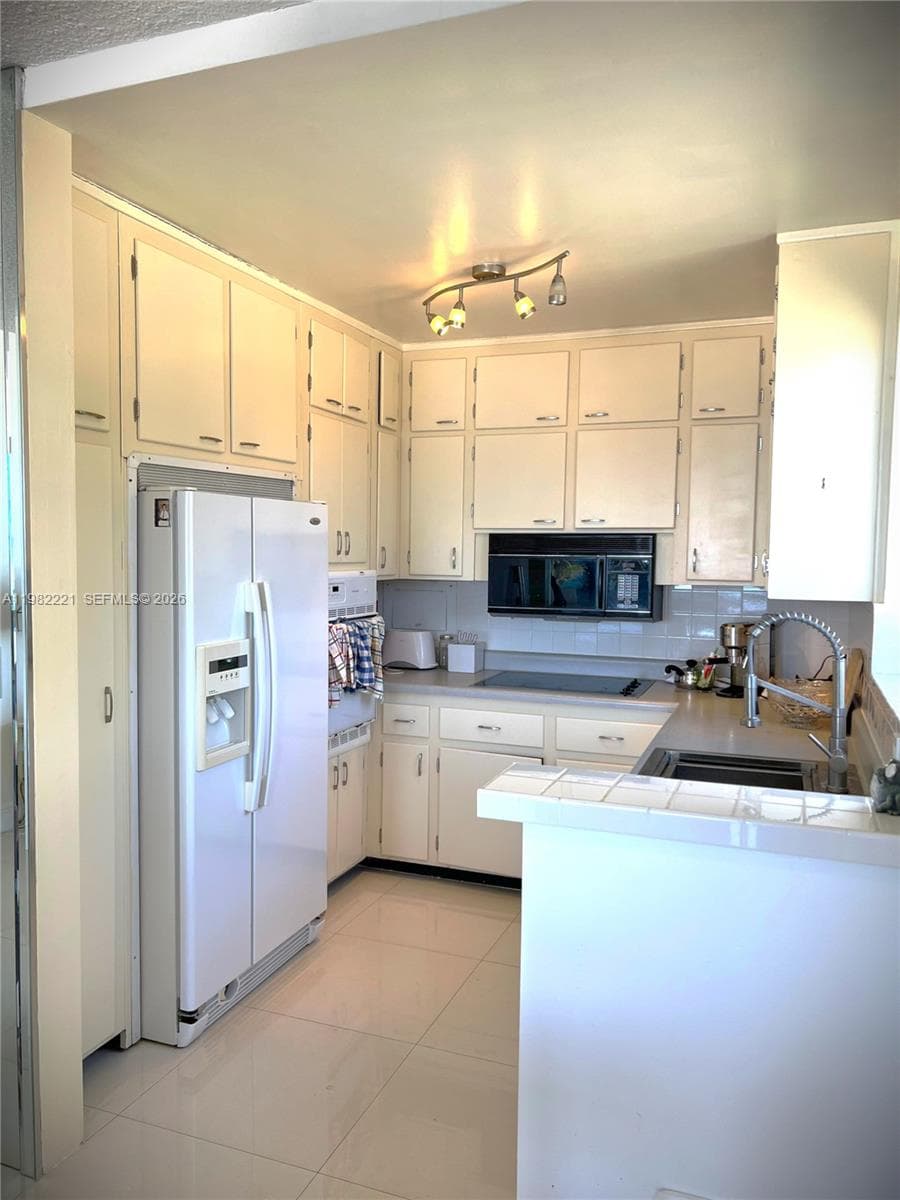 345 Fort Lauderdale Beach Blvd 202 photo 16