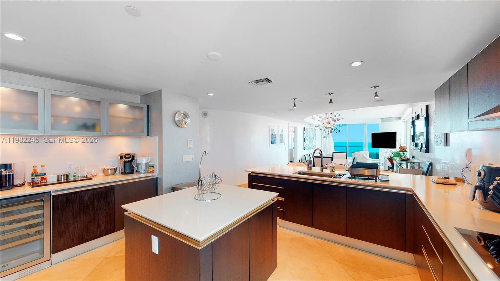 17001 Collins Ave 5
