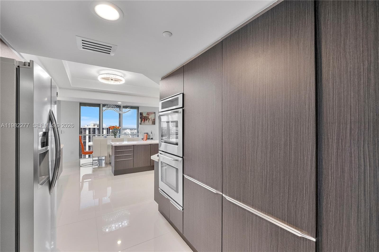 7000 Island Blvd 2609 photo 20