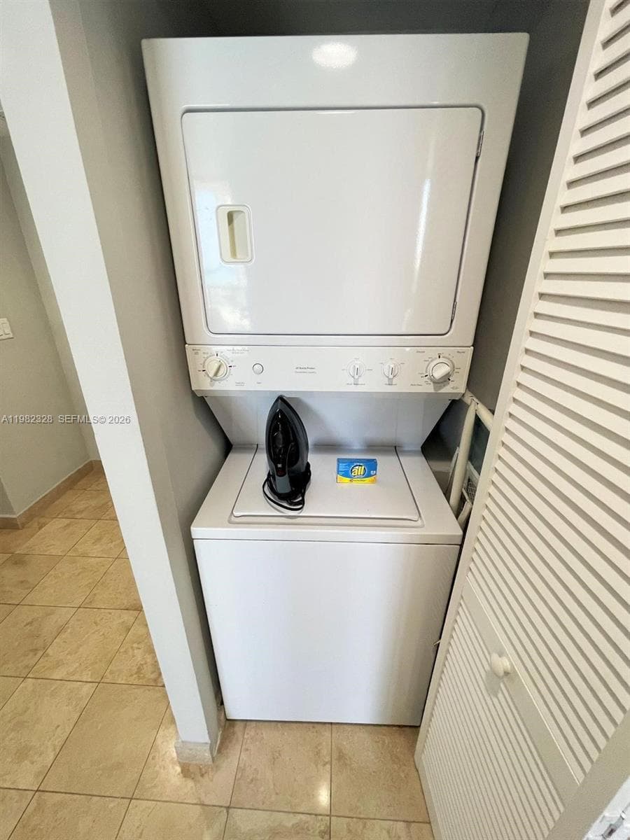 18683 COLLINS AV 1206 photo 13