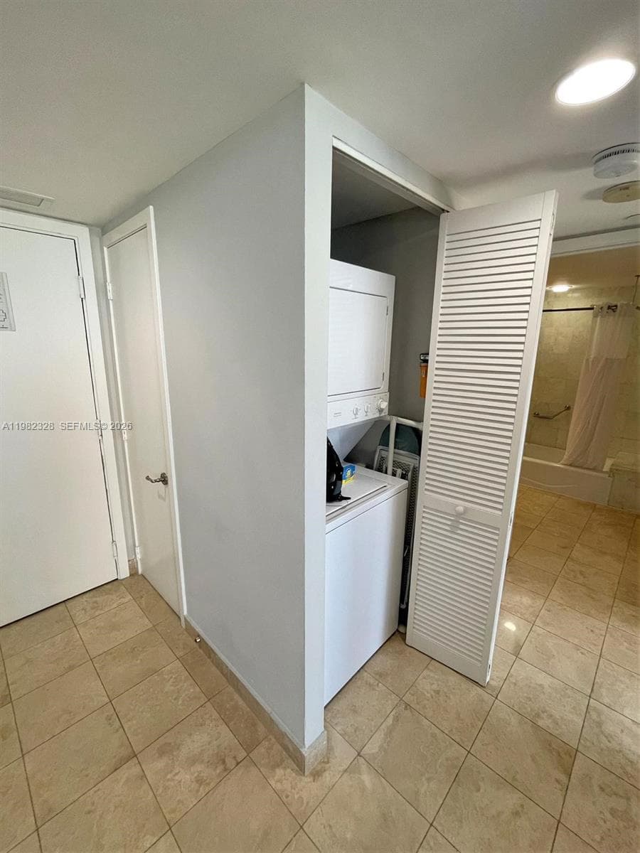18683 COLLINS AV 1206 photo 12