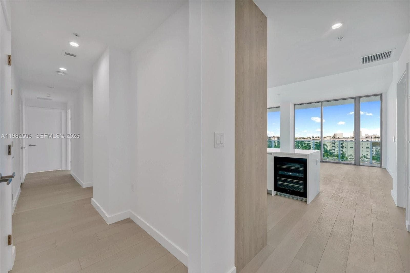 9201 Bay Harbor Dr 702 photo 6