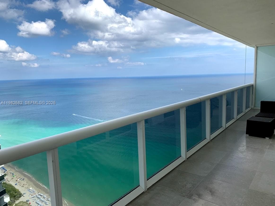 1830 Ocean Dr 2