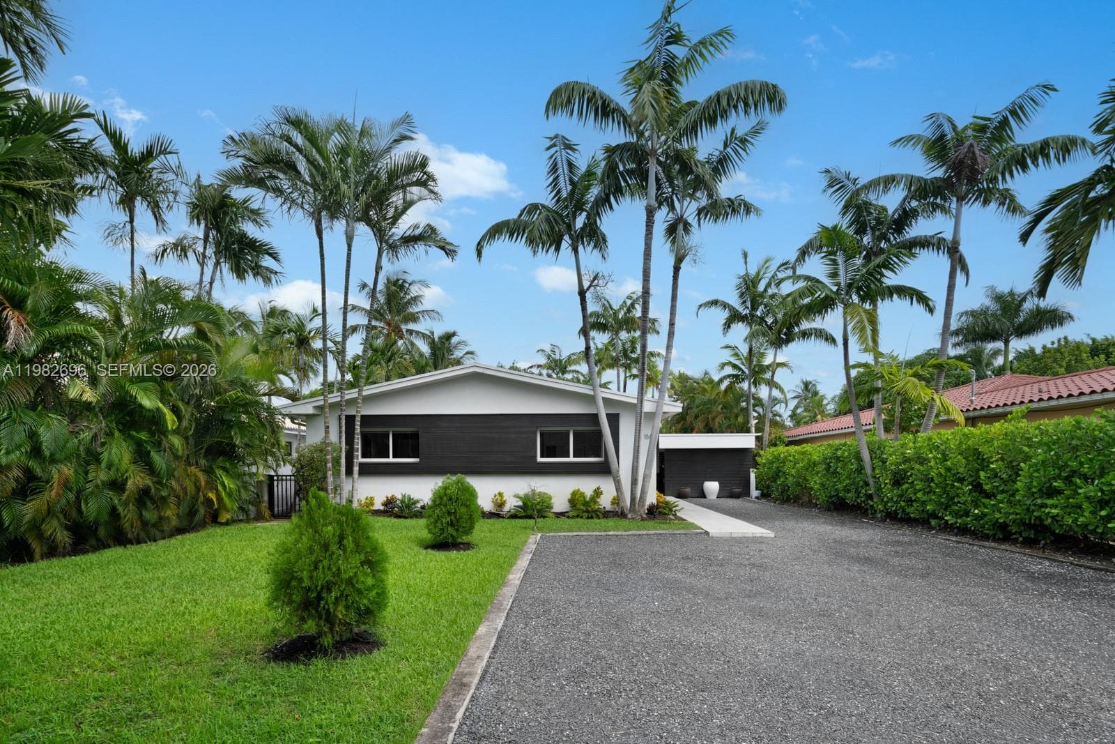 1865 Daytonia Rd photo 4
