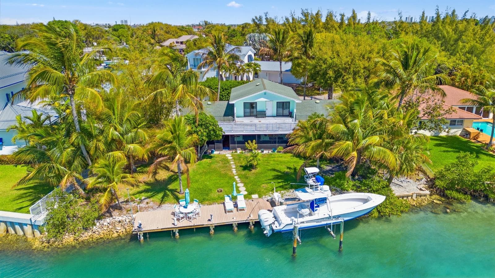 1305 Peninsular Road 3