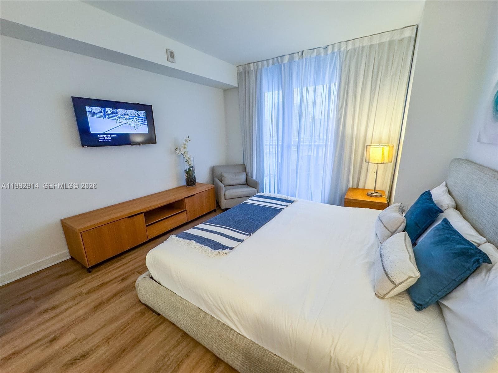 2602 E Hallandale Beach Blvd R805 photo 17