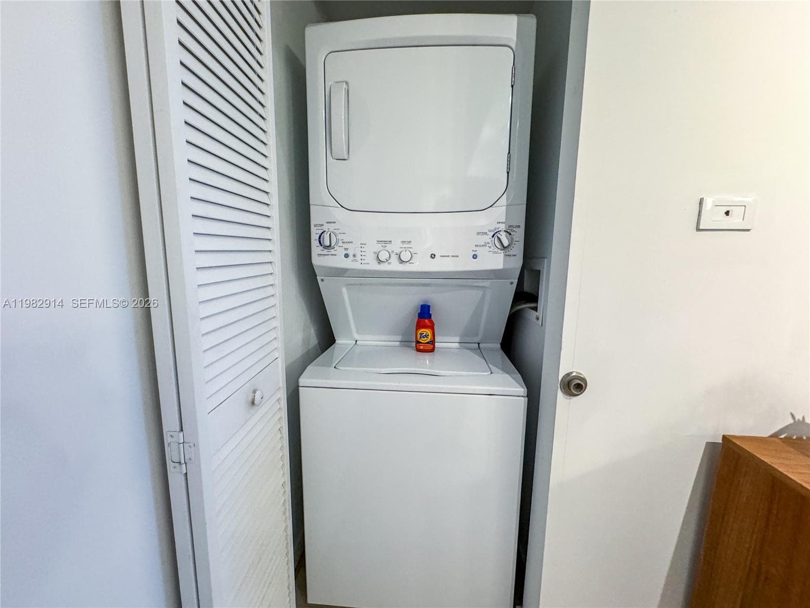 2602 E Hallandale Beach Blvd R805 photo 7