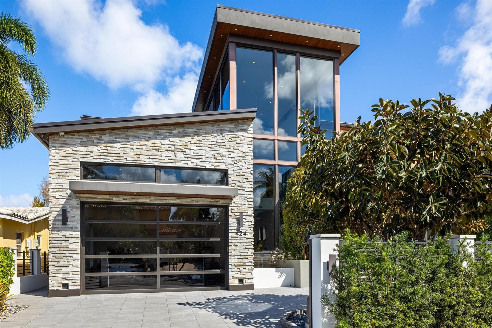 424 Coconut Isle Drive 5