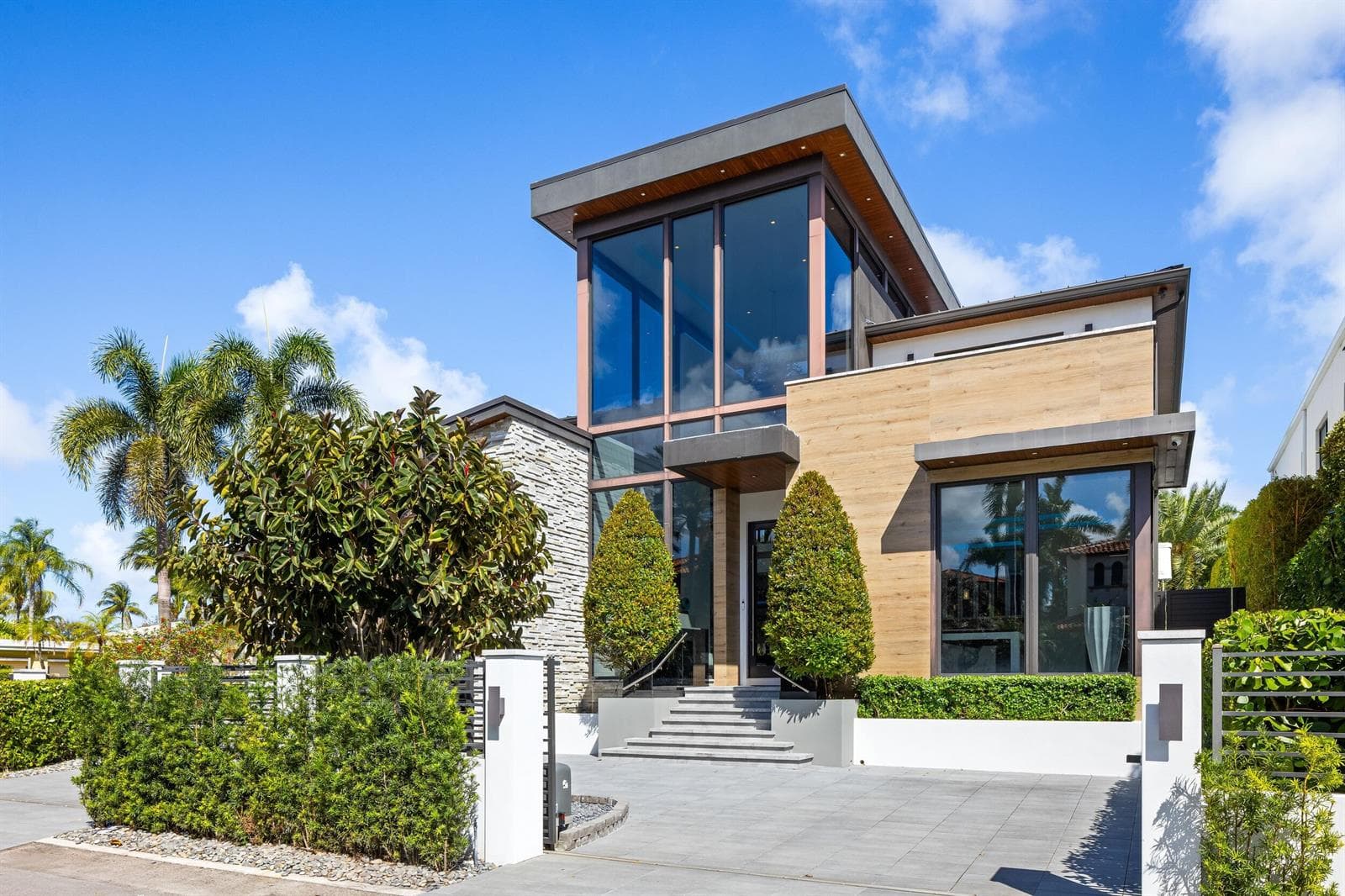 424 Coconut Isle Drive 4