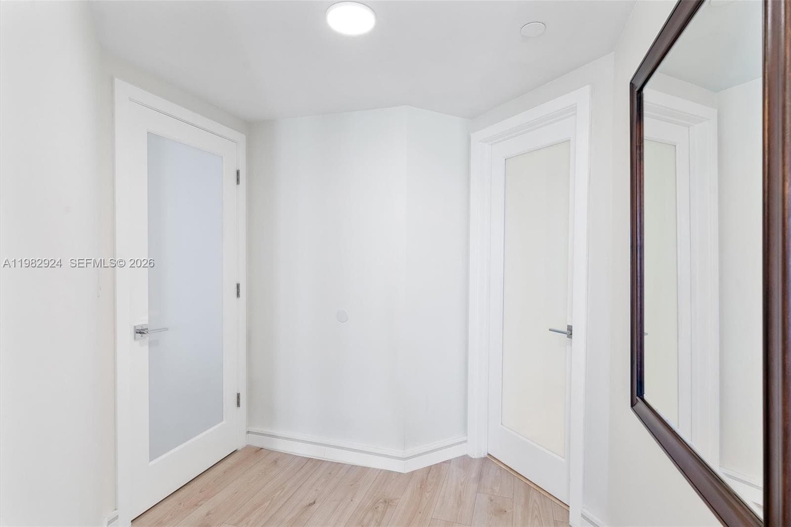 20191 E Country Club Dr 1903 photo 21