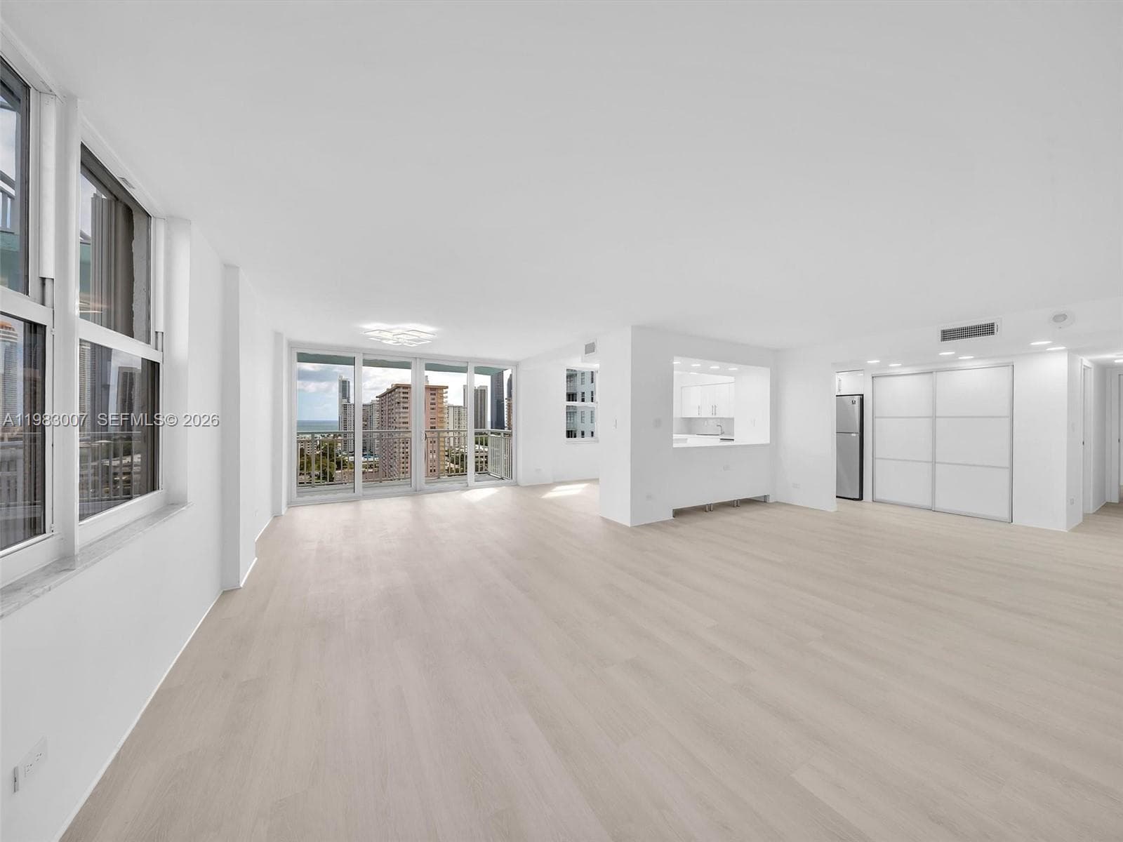 301 174th St 1818 photo 11