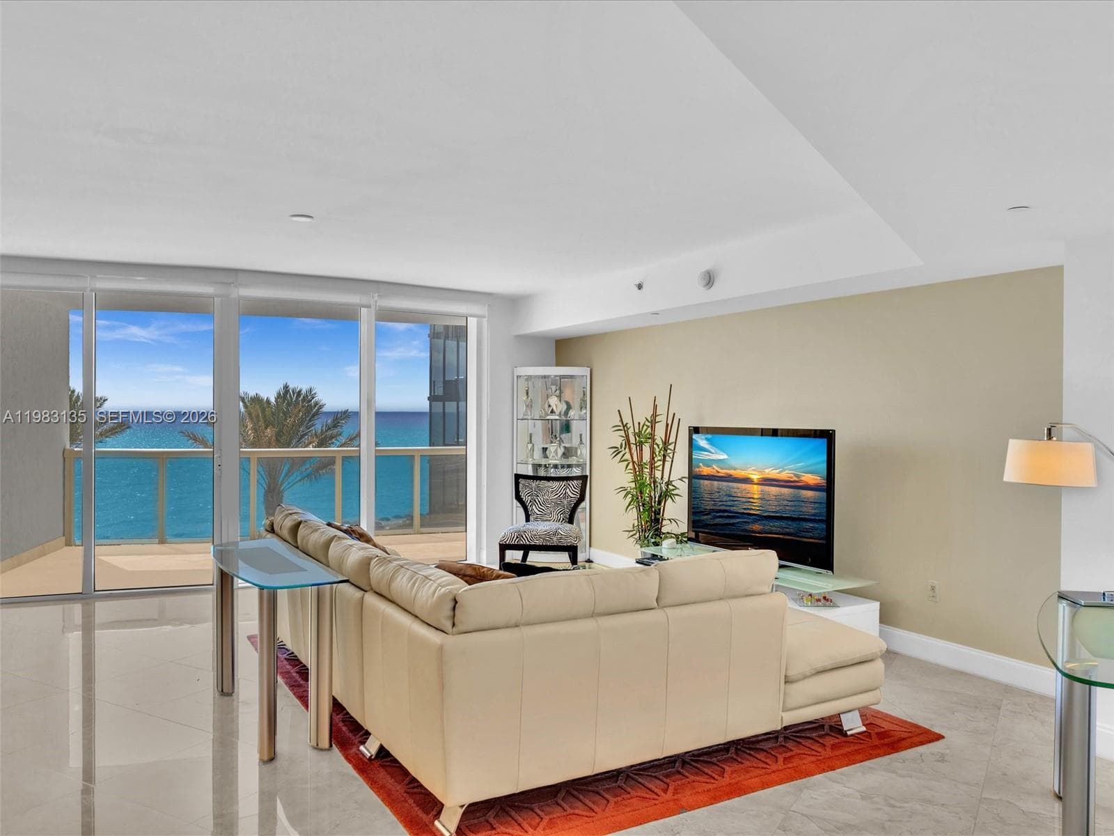 17201 Collins Ave 704 photo 6