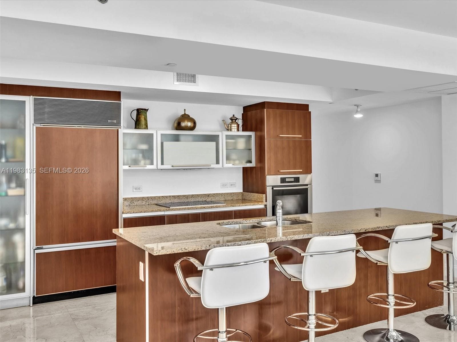 17201 Collins Ave 704 photo 22