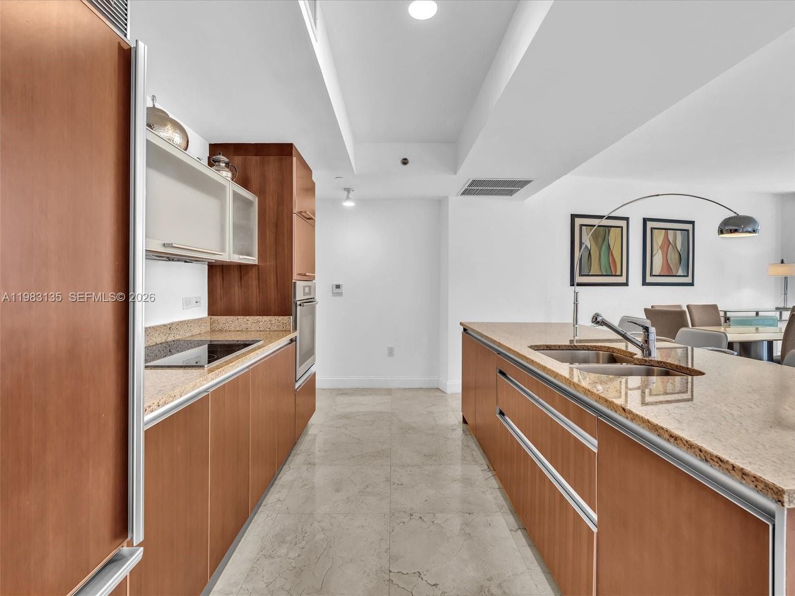 17201 Collins Ave 704 photo 24