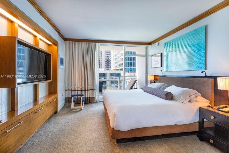 6801 Collins Ave #610 Door 612 photo 10