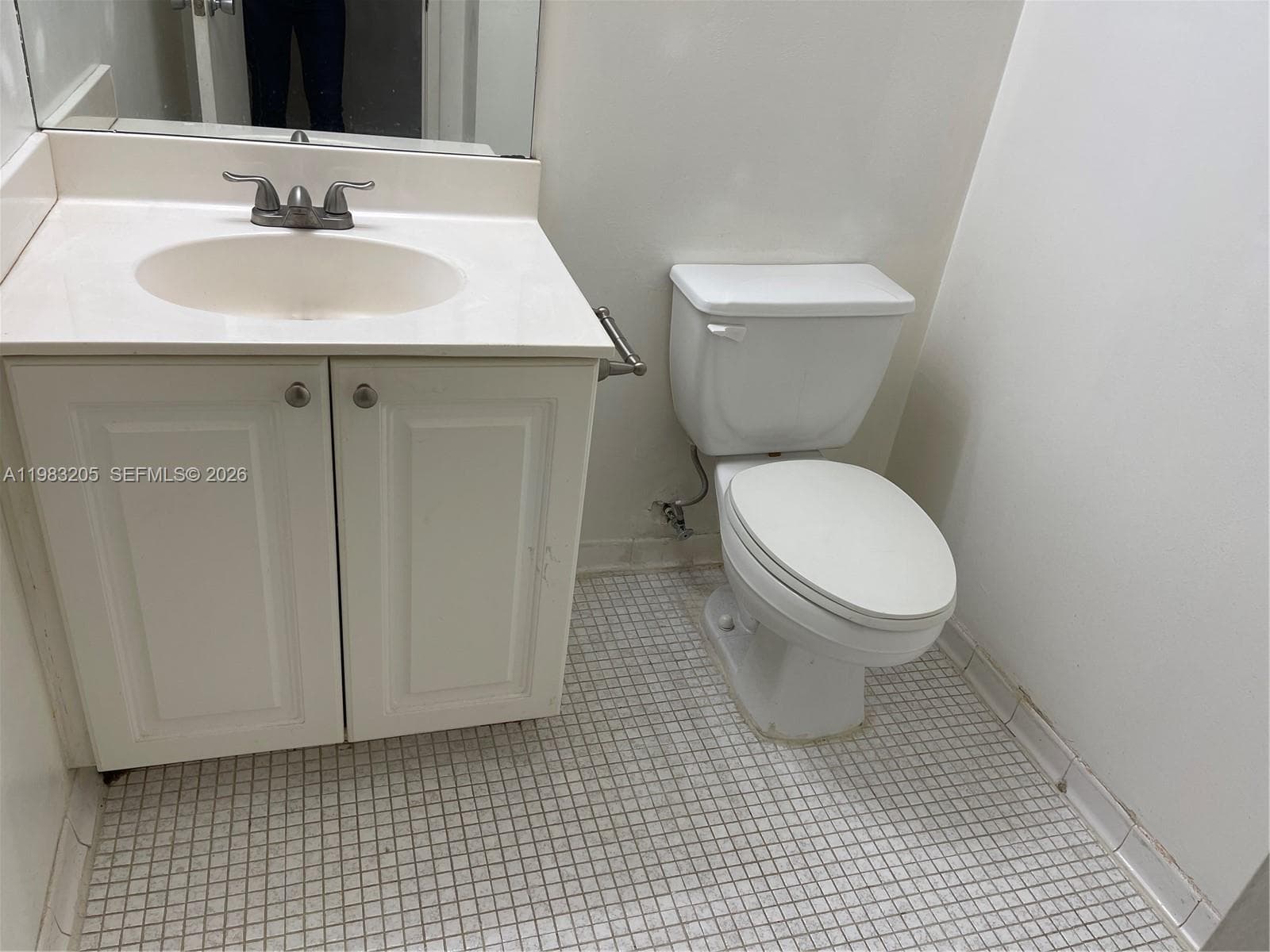 19390 Collins Ave 122 photo 8