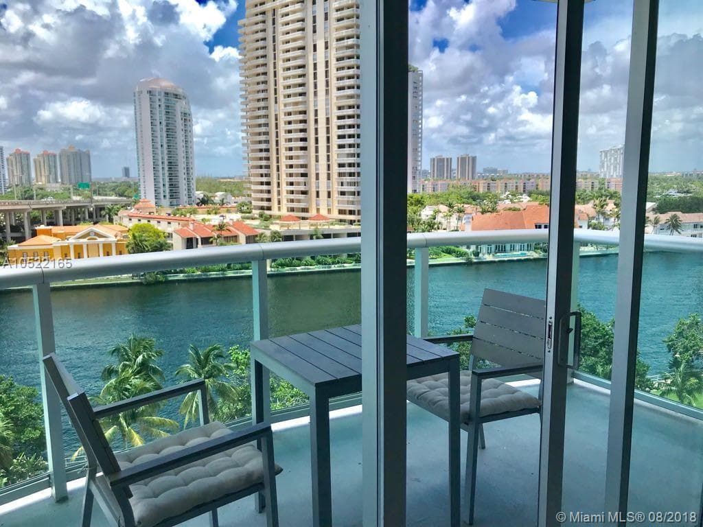 19390 Collins Avenue #901 2