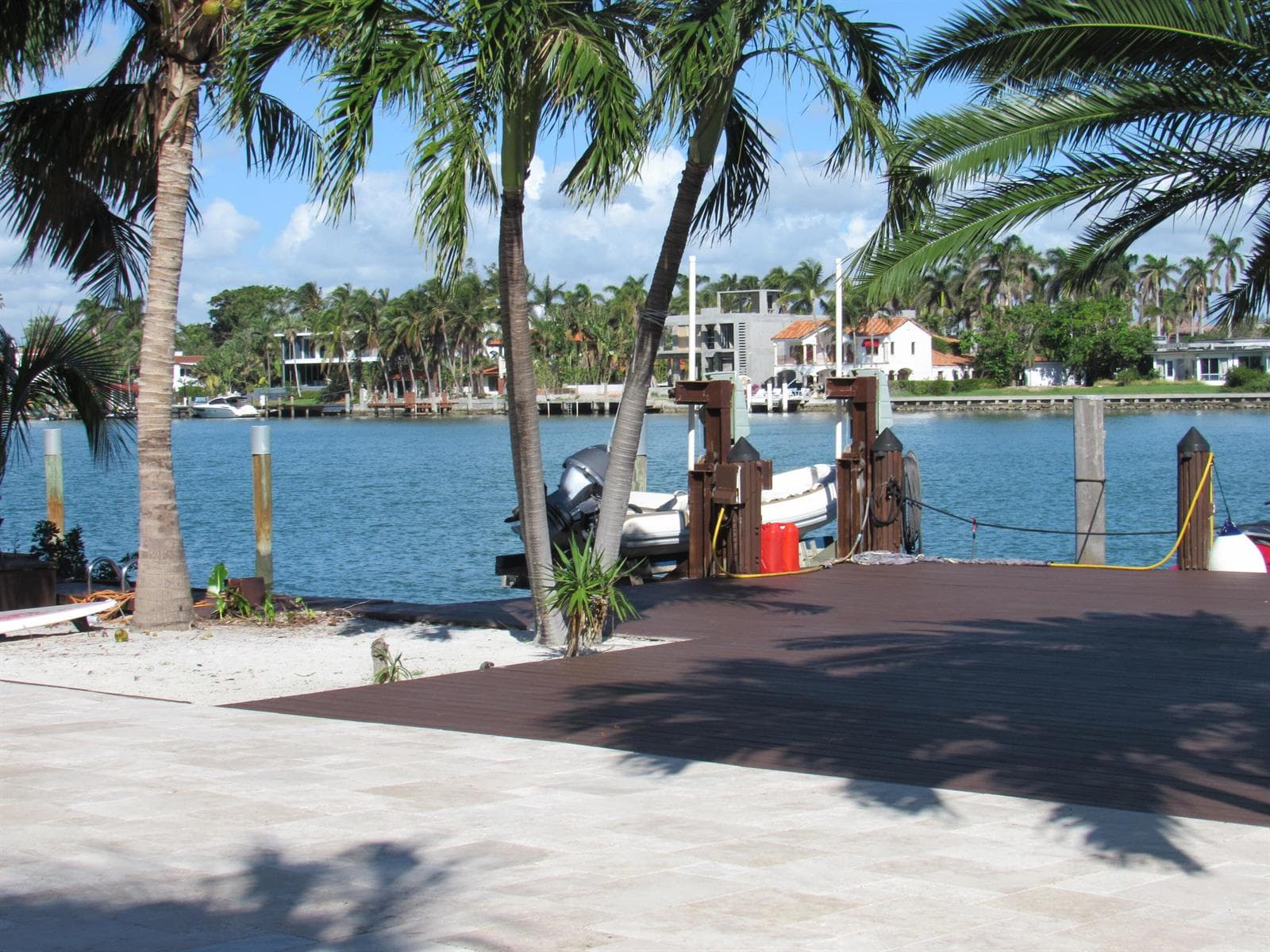 185 Palm Avenue photo 3