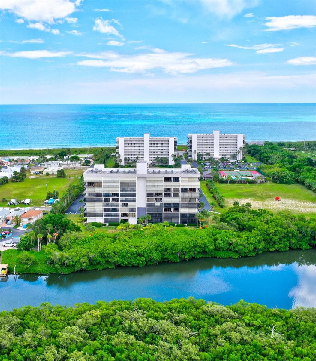 5059 N Hwy A1a #701 1