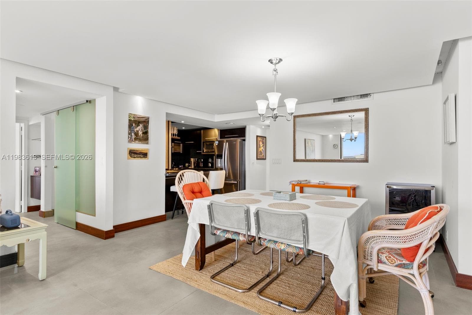 2500 Parkview Dr 2319 photo 8