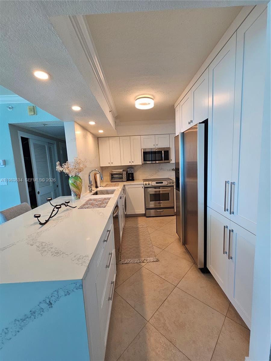 2501 S OCEAN DR 411 photo 19