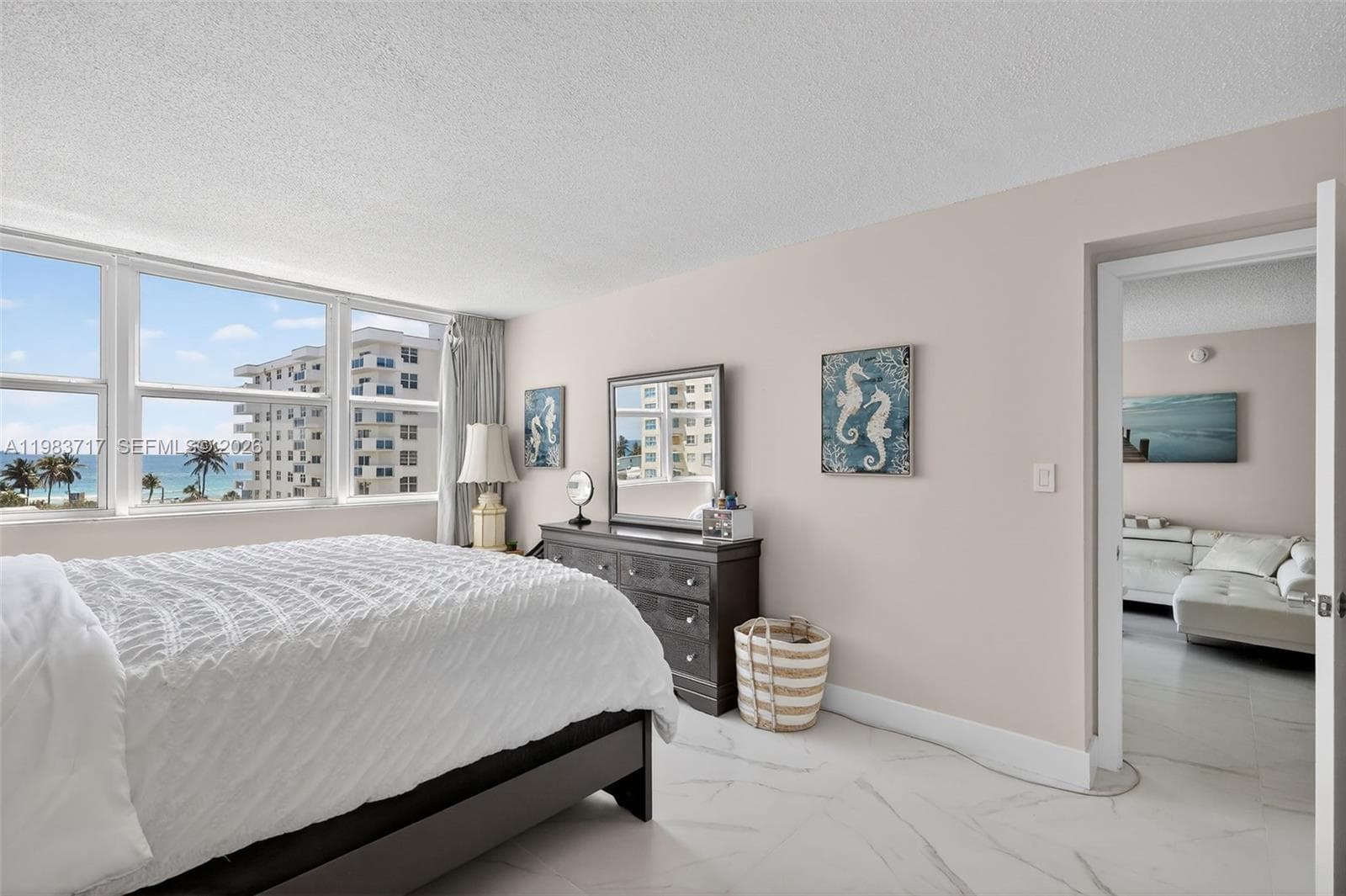 1410 S Ocean Dr 601 photo 16