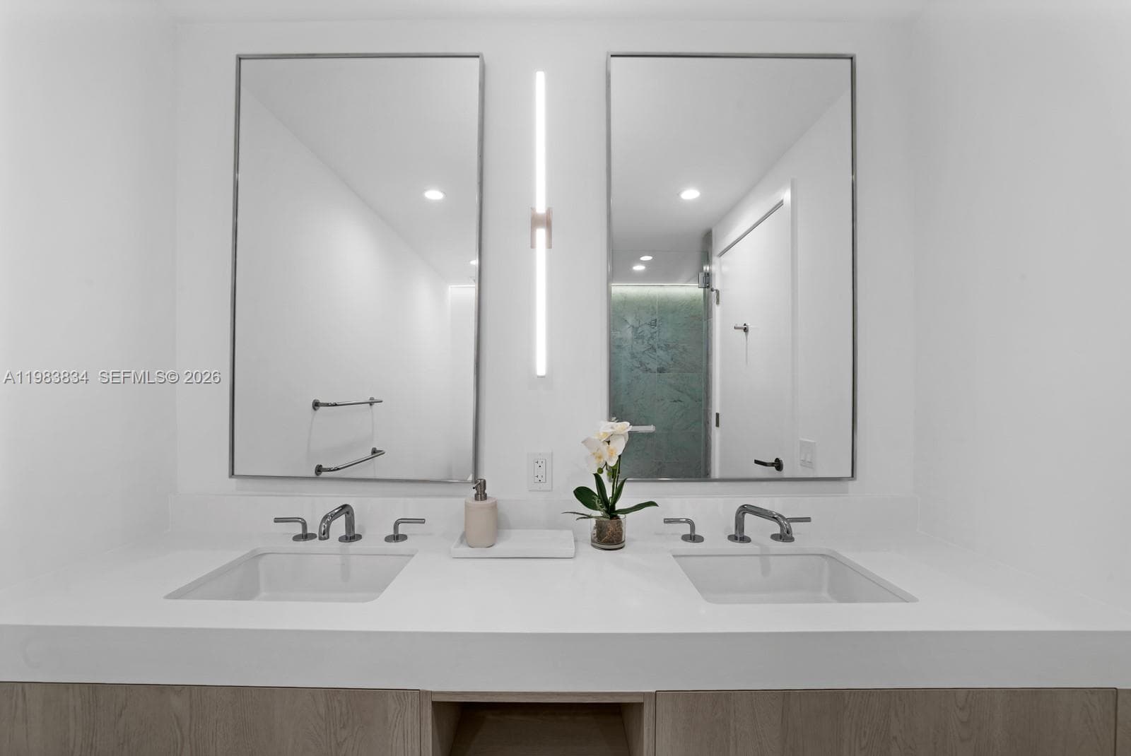 9221 E Bay Harbor Drive 412 photo 11
