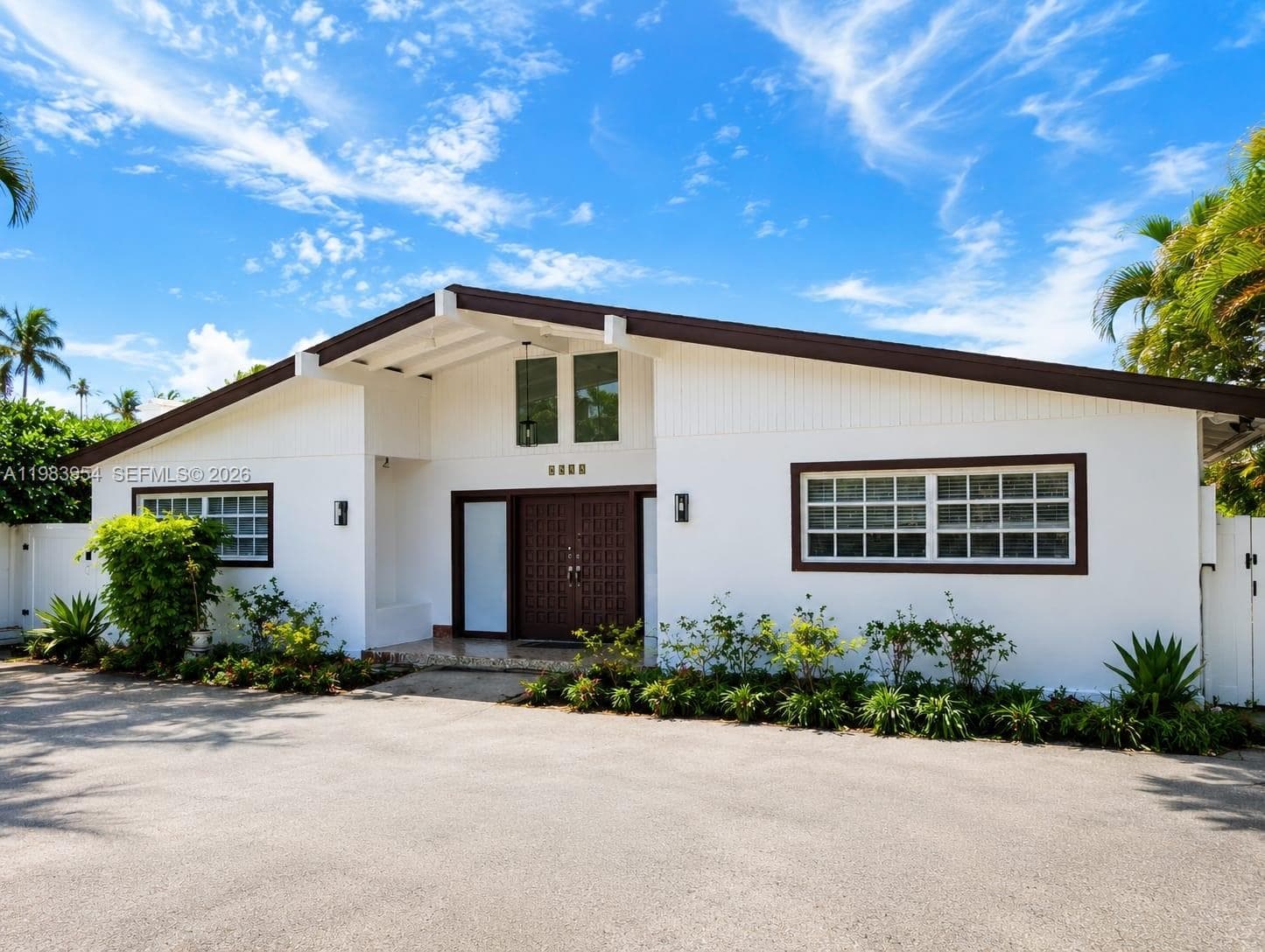 4560 Prairie Ave 5