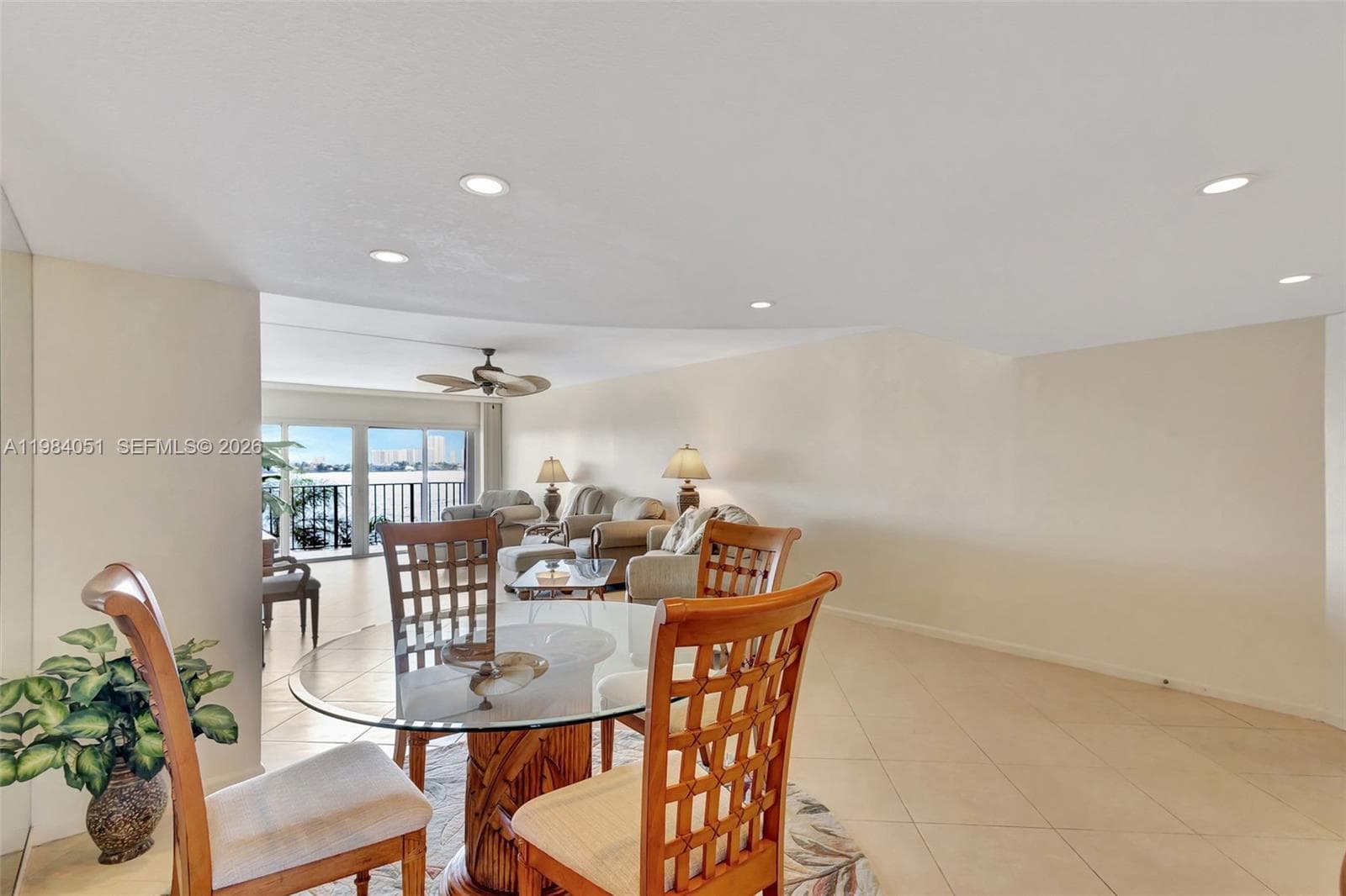 801 Lake Shore Dr 403 photo 7