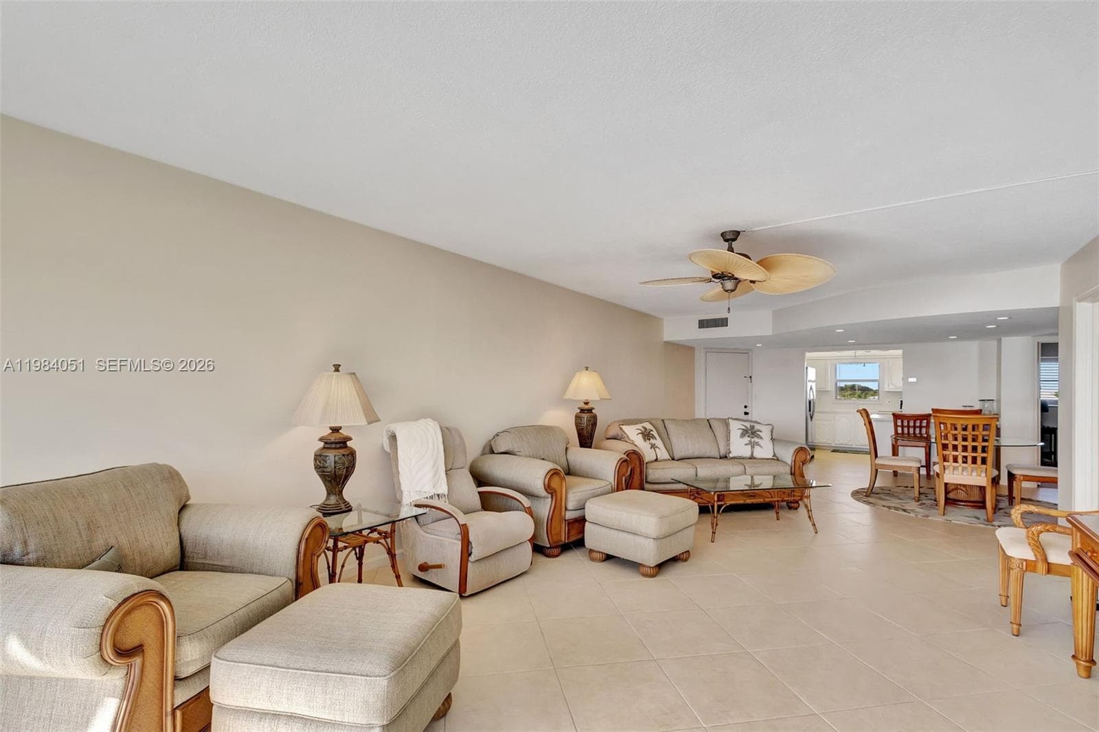 801 Lake Shore Dr 403 photo 9
