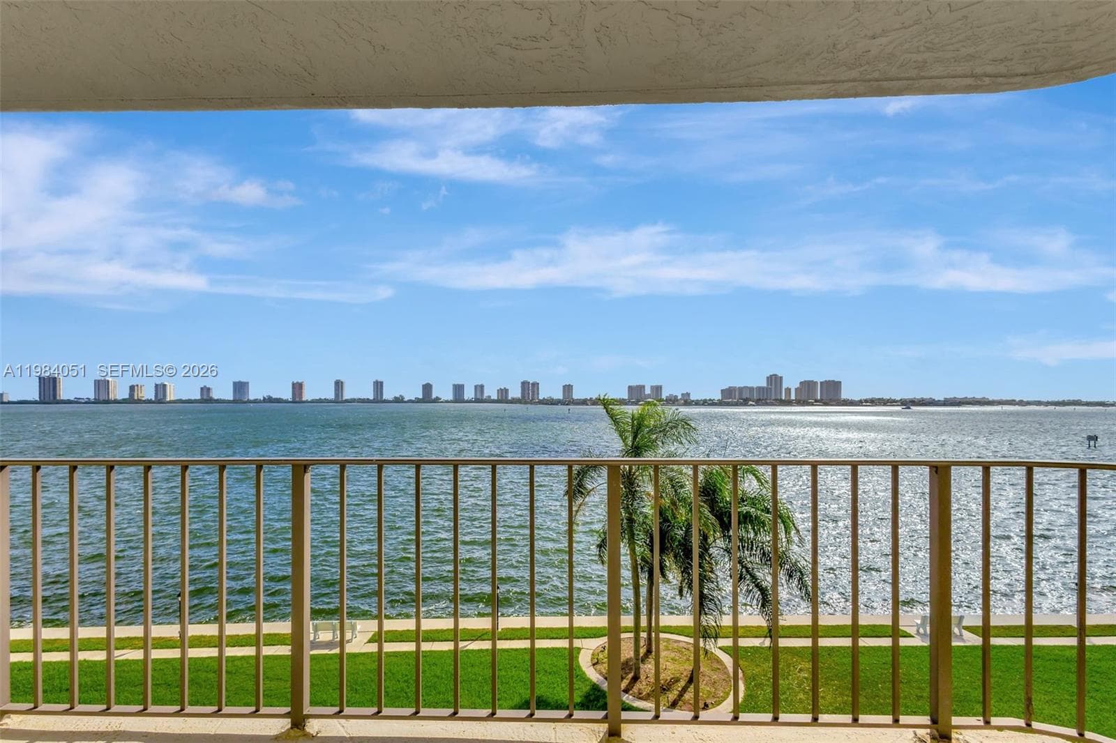 801 Lake Shore Dr 403 photo 11