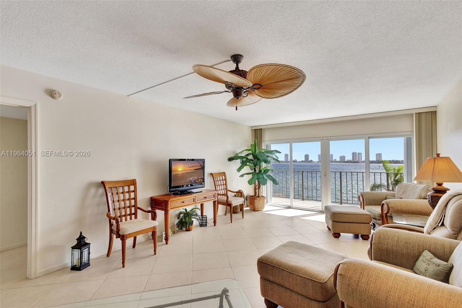 801 Lake Shore Dr 403 photo 8