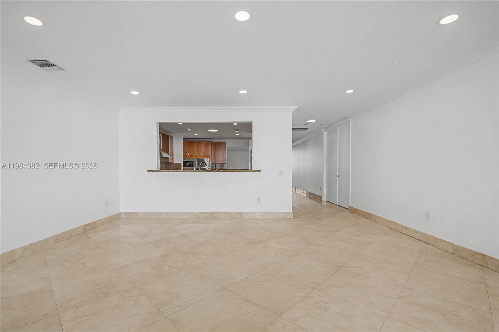 5959 Collins Ave 1503 photo 16