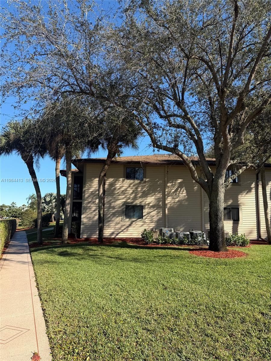 15500 Lakes Of Delray Blvd 207 photo 22
