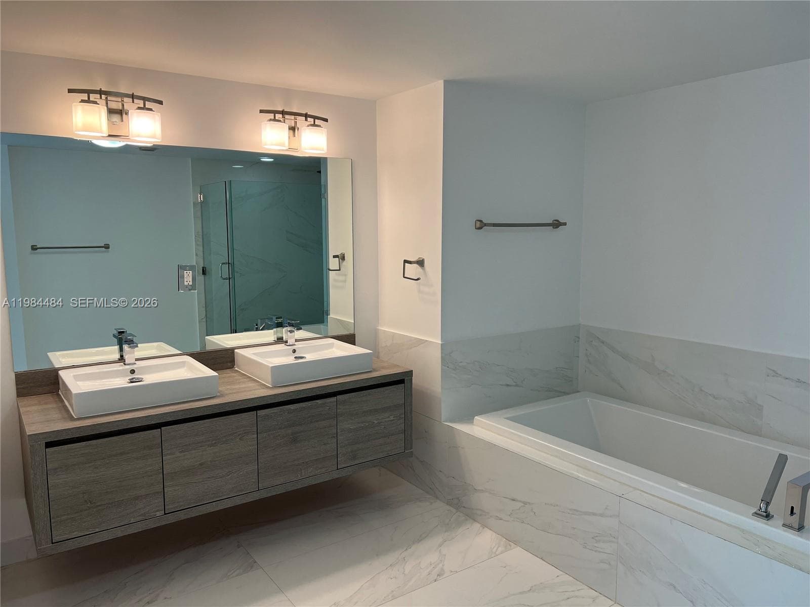 400 Sunny Isles Blvd 1105 photo 12