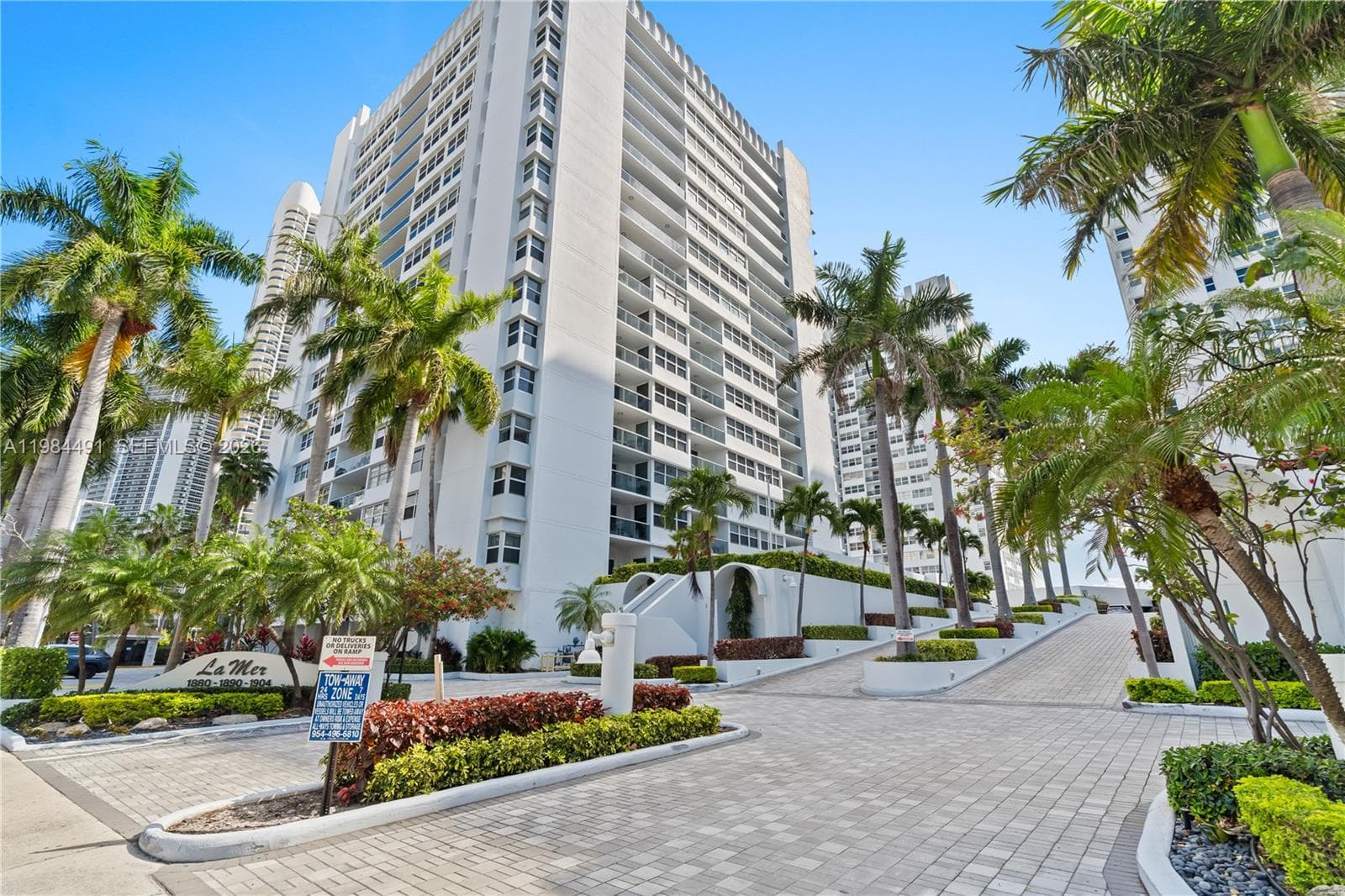 1890 Ocean Dr 1