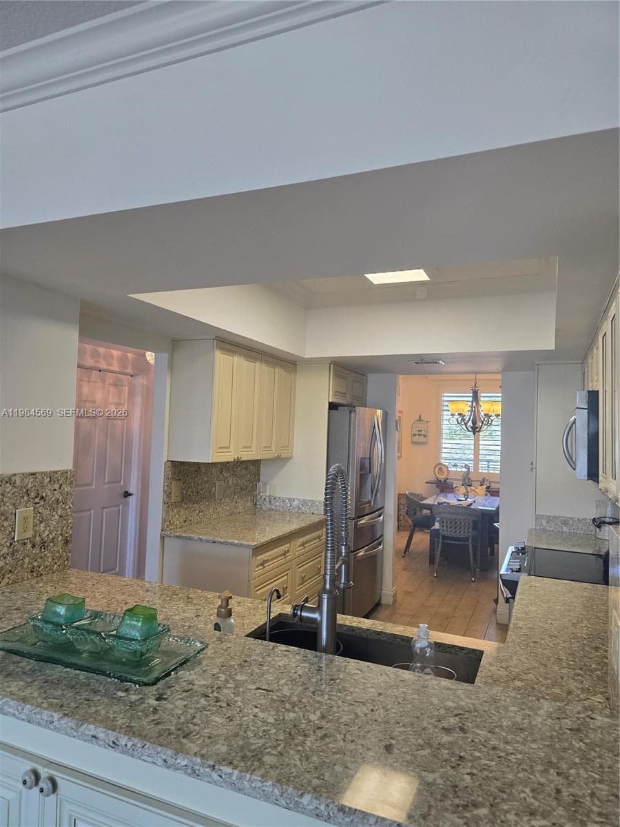 2880 14th St Cswy 311 photo 7