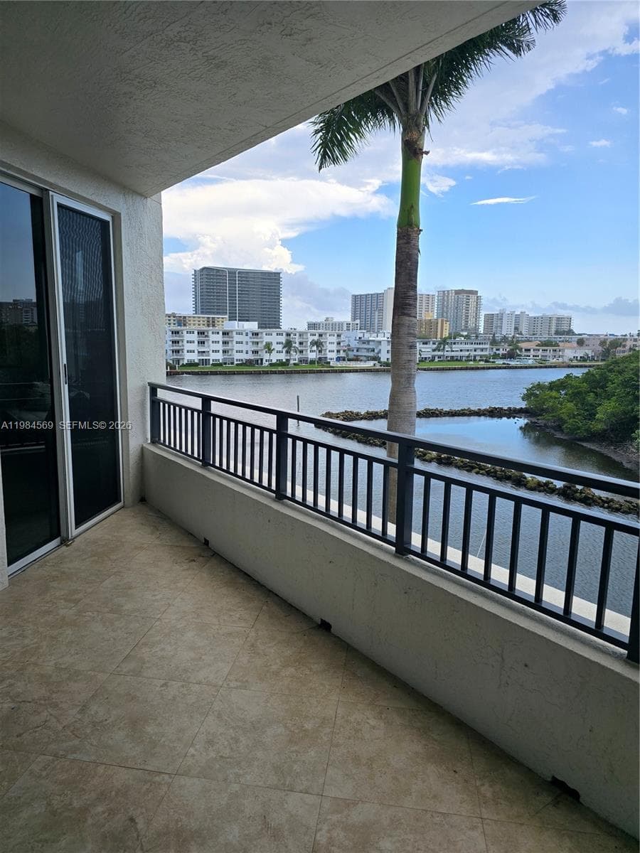 2880 14th St Cswy 3